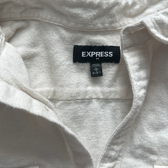 Express Shacket - Picture 2 of 4